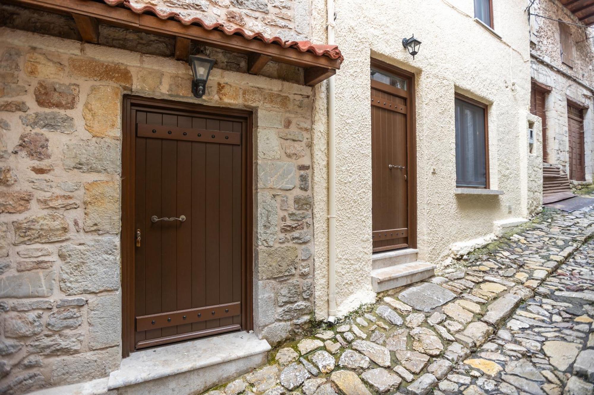 Guesthouse Lousios Dimitsana Exterior photo